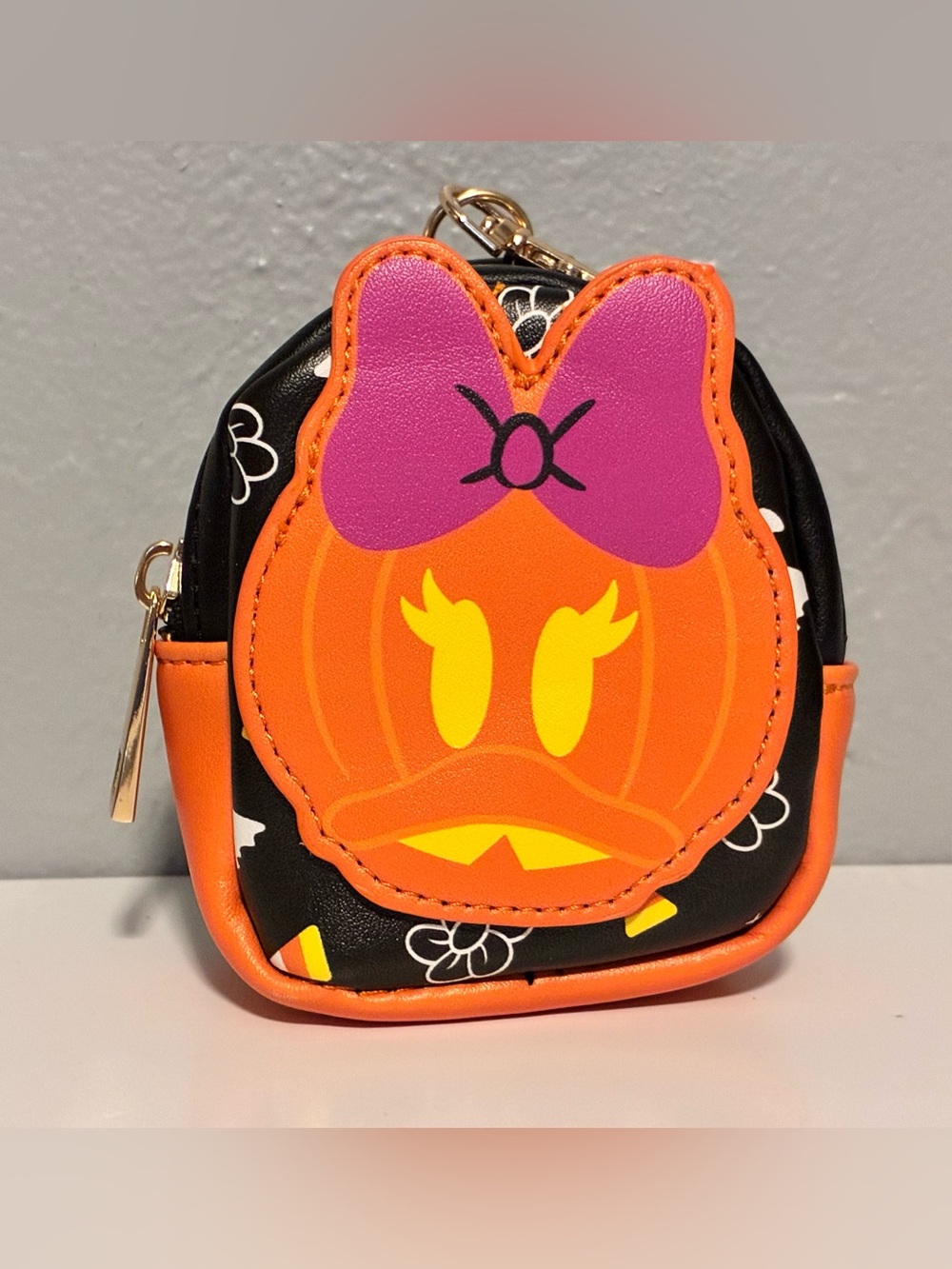 Disney Her Universe Halloween Daisy Duck Coin Purse Bag Charm